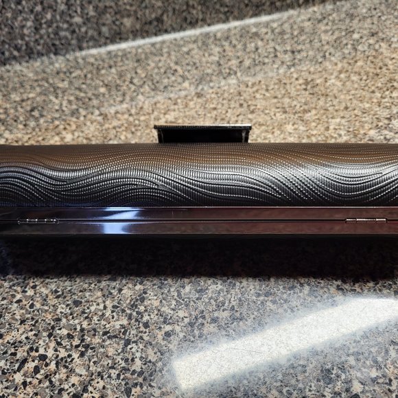 NEW JNB EVENING CLUTCH PURSE HARD SHELL WITH RHINESTONE CLASP - Picture 7 of 12